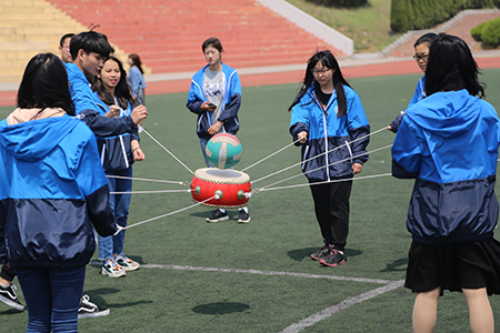 bw必威西汉姆联官网开展2019年5•25大学生心理健康活动月开幕式暨户外素质拓展训练