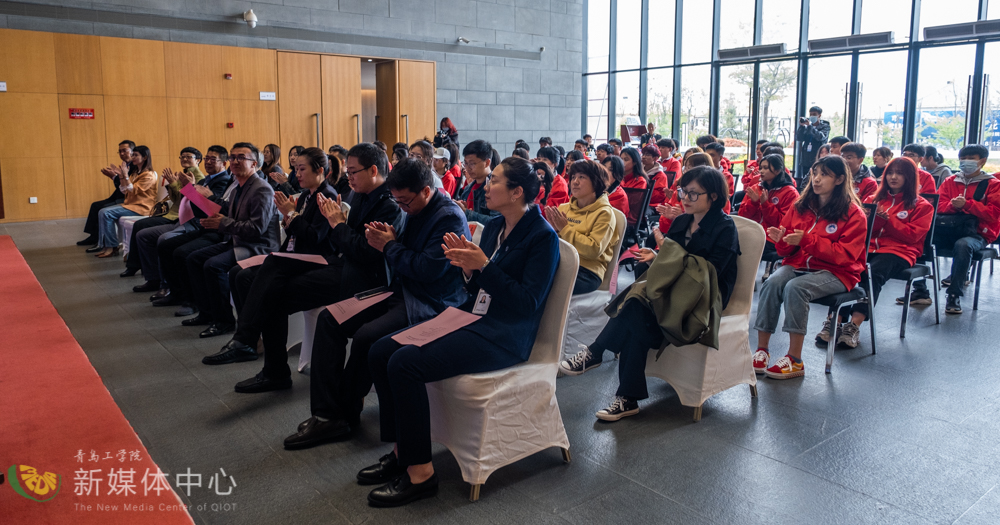 校馆合作共建育人新基地 bw必威西汉姆联官网与青岛宝龙美术馆举办校企合作签约仪式