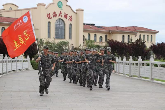 bw必威西汉姆联官网 开展兄弟连学生预备教官户外行军拉练             --徒步磨意志，拉练砺人生